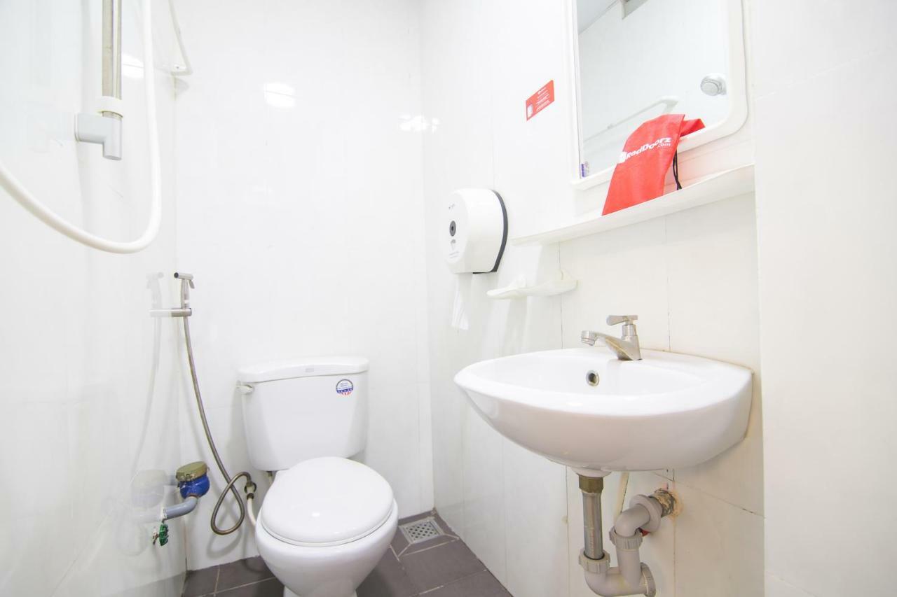 Reddoorz Near Khu Che Xuat Tan Thuan 2 Cidade de Ho Chi Minh Exterior foto